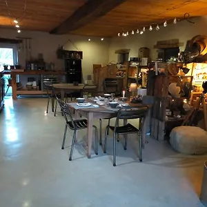  Maison d'hôtes De Campagne Les Eydieux, Petits Dejeuners Inclus France
